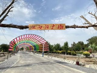 沙湾市：村口建成小广场 群众收获“大幸福”
