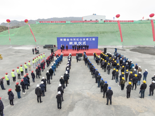 新疆金沟河红山水库工程顺利导（截）流