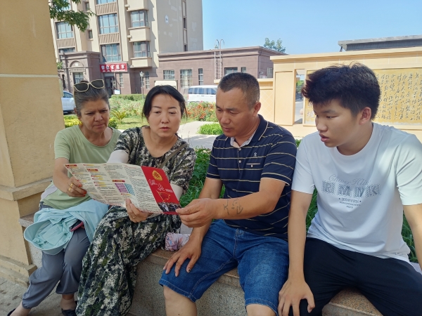 沙湾市书香街道：兵地共建情谊浓 军民融合双拥情（江雅文拍摄）2.jpg