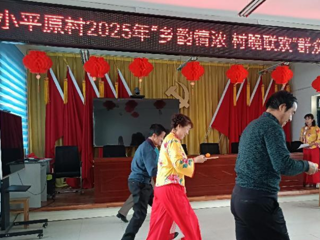 沙湾市西戈壁镇“群众村晚”热度持续攀升