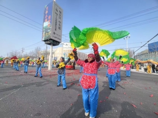 我们的节日·欢乐中国年丨沙湾市社火欢腾闹新春 民俗年味别样浓