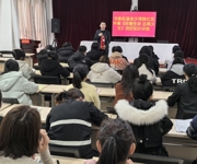 文化中国行丨沙湾市书香街道：返乡学子送安全 节日祥和添保障