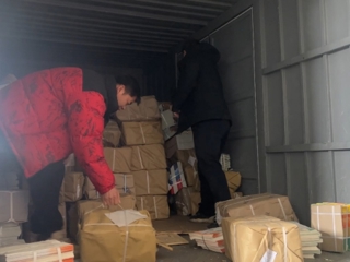 沙湾市新华书店全力保障44万册教材到校园