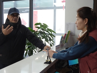 沙湾市：社区服务“不打烊” 为居民幸福加码