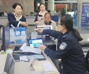 实干争先 向“新”而行 | 服务“在线” 幸福“加分”-沙湾政务国庆服务不停歇