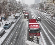 实干争先 向“新”而行丨迎战冰雪保通畅 新设备护航平安路