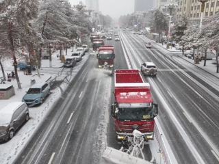 实干争先 向“新”而行丨迎战冰雪保通畅 新设备护航平安路