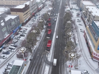 实干争先 向“新”而行丨沙湾市启动精细化清雪行动 保障市民出行