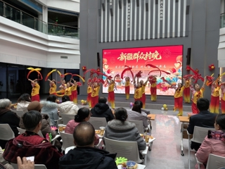 桃园街道体育场路社区:“策马扬鞭开新局 欢天喜地迎新春”群众村晚精彩连连