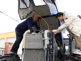 沙湾市全力推进农机检修 筑牢春耕生产 “硬支撑”