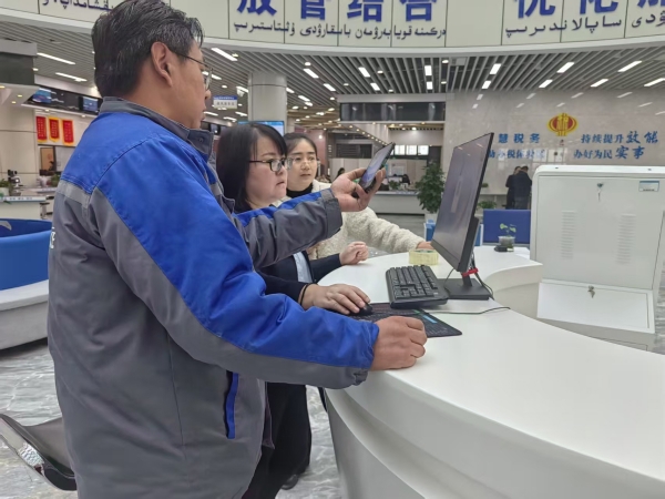 沙湾市政务服务中心：暖心服务不缺位 便民办事更省心