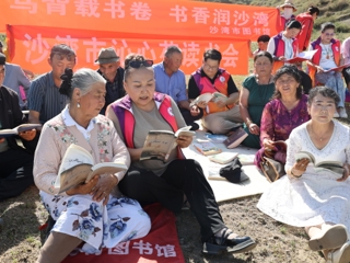 沙湾市西戈壁镇：马背载书香 文化润牧区
