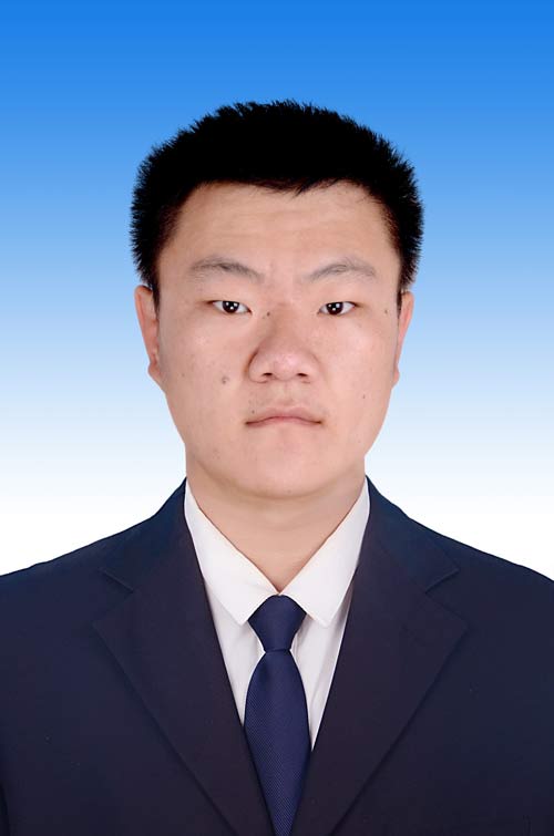马志成